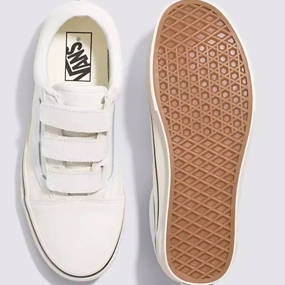 White ecru cream velcro women’s vans size 7